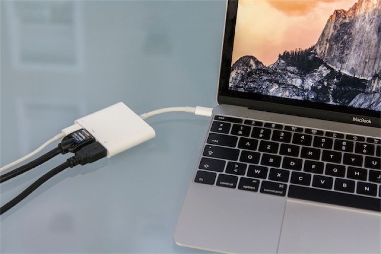 Adaptateur USB C Apple USB-C Digital AV Multiport en vente sur zeopstore
